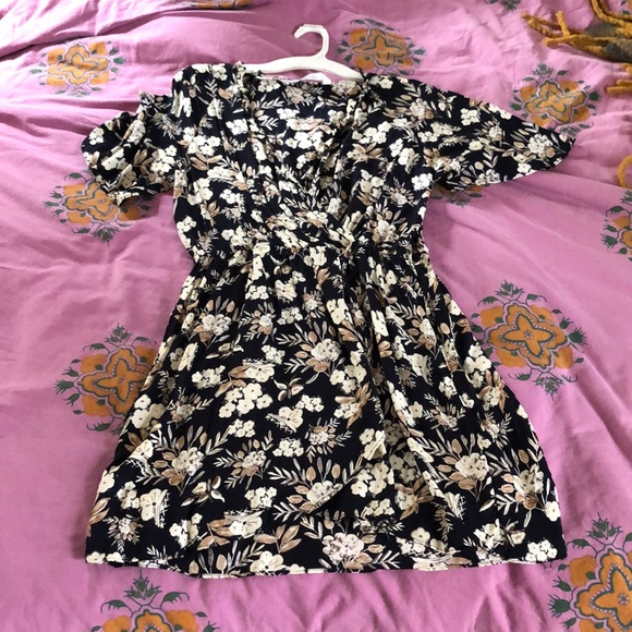 Zara Very Soft, Floral, V-neck Dress -M/L - Picture 1 of 5